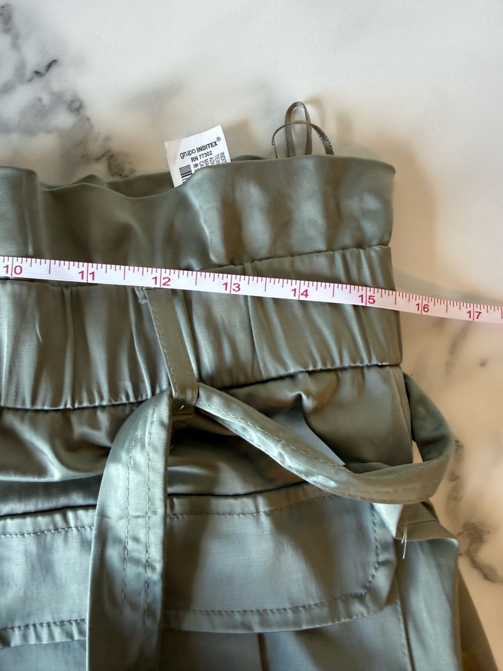 Zara High-Waist Paperbag Cargo Shorts Green Tailored Closet Staple size Large - Picture 9 of 11